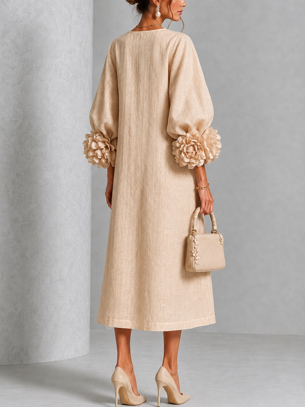 Carlotta | Abito Midi in Misto Lino con Polsini a Rosa, Beige